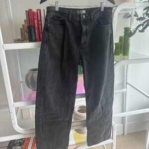 Madewell 'The Darted Barrel-Leg Jean' in Size 28